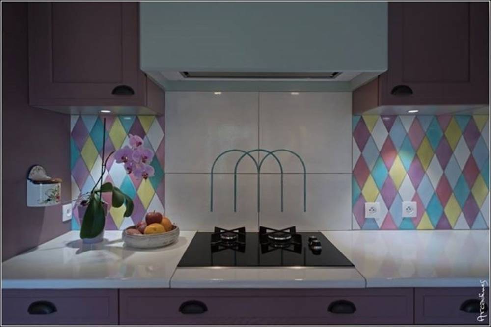 mur style vitraux moderne