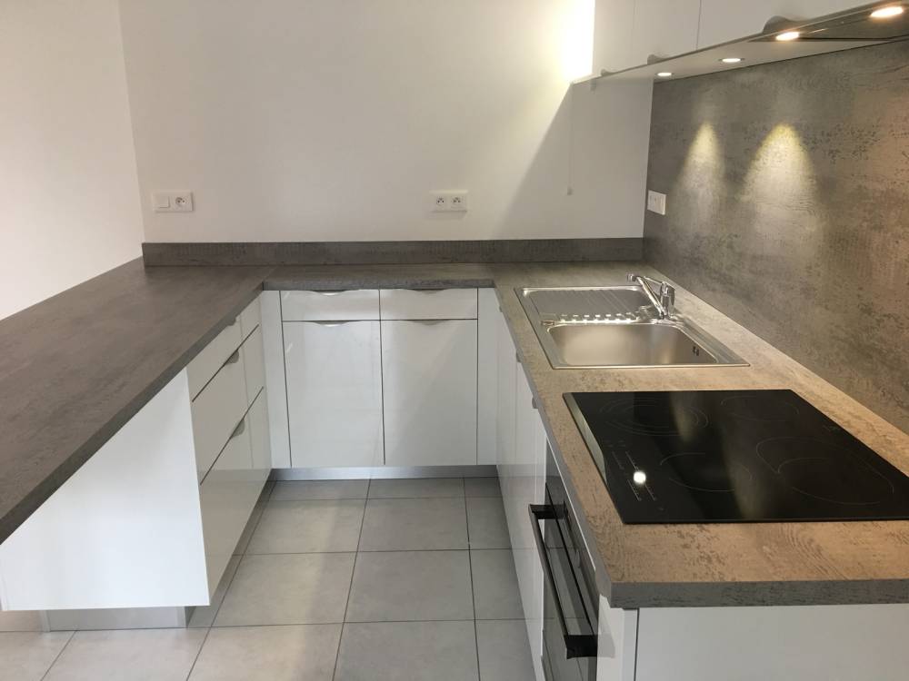 petite cuisine grise