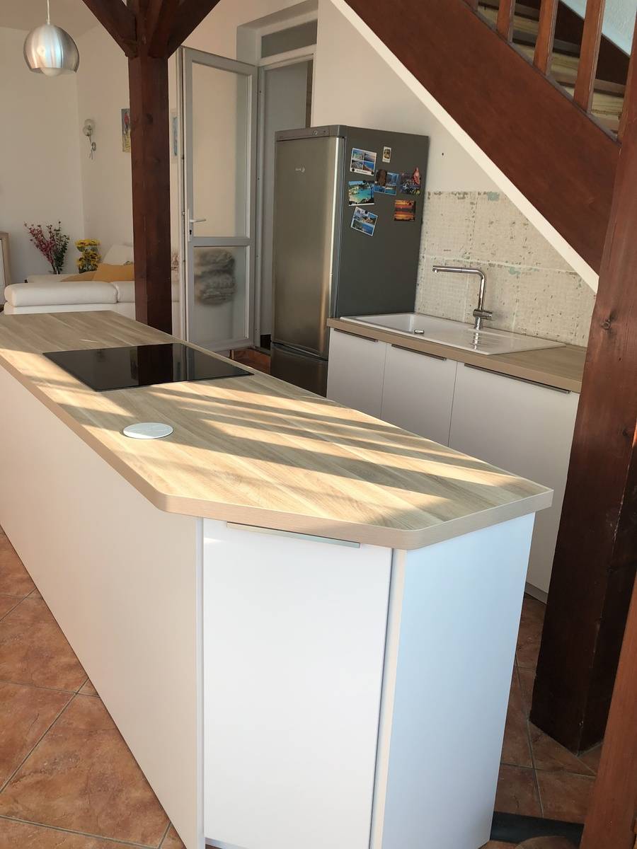 cuisine ilot central geometrique